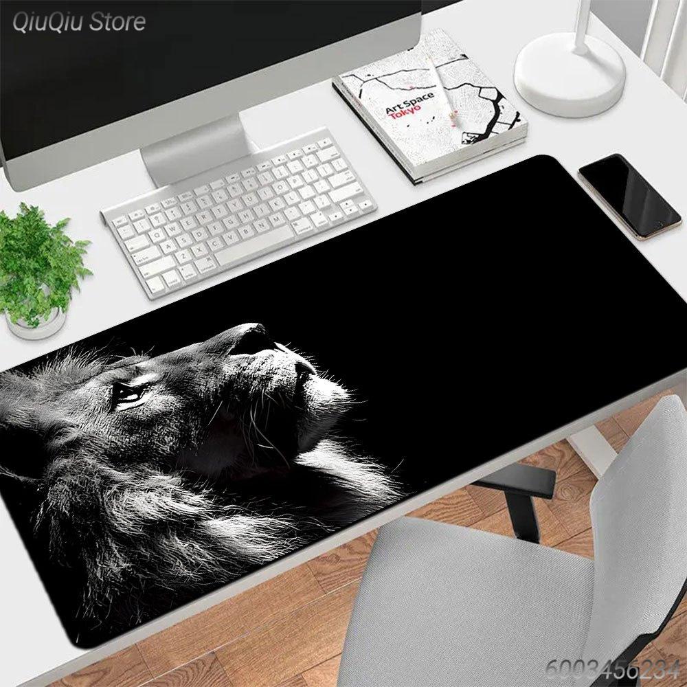Lion Large Mouse Pad, Wild Animal King Lion Pattern Extended Desk Mat Non‑Slip Rubber Base for Gaming PC Laptop Office Desktop