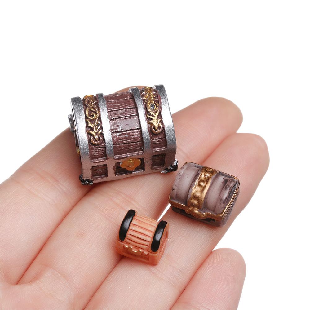 1Pc Miniature Cashbox Pirate Adventure Game Doll House Ornament Treasure Chest Figurine Micro Landscape Creative Jewelry Box Hot