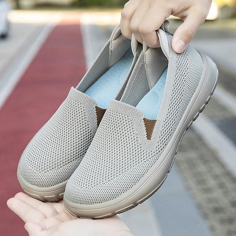 Spring and Autumn New Cloth Shoes Are Soft and Comfortable, One-pedal Mother Shoes, Fashionable Versatile Non-slip Single Shoes