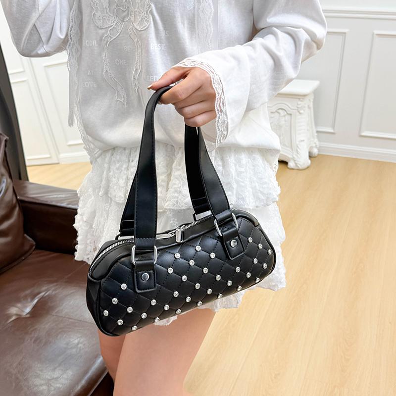 Silver Bag Luxury Studded Diamond Handbag Evening Clutch Bag Female Fashion Underarm Shoulder Tote Pu Leather Pillow Travel Bags