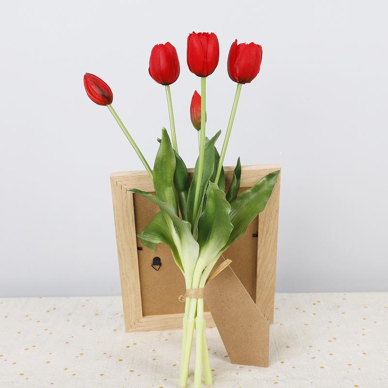 

Букет тюльпанов из мягкого полиуретана с поперечным краем - современное искусственное цветочное оформление