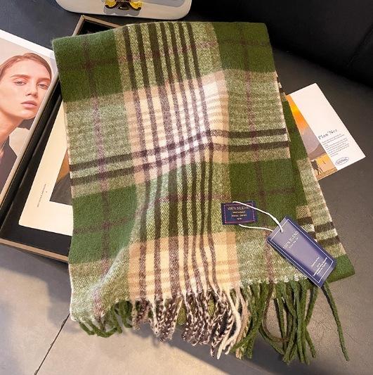 New soft waxy blue and white plaid fringed scarf Korean warm autumn and winter thickened atmosphere scarf