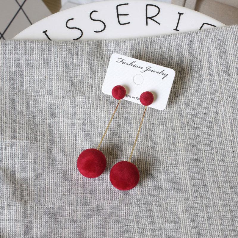 E0371 Red Black Gray Blue Plush Ball Long Earrings For Women Bijoux New Fashion Statement Jewelry High Quality Gift Wholesale