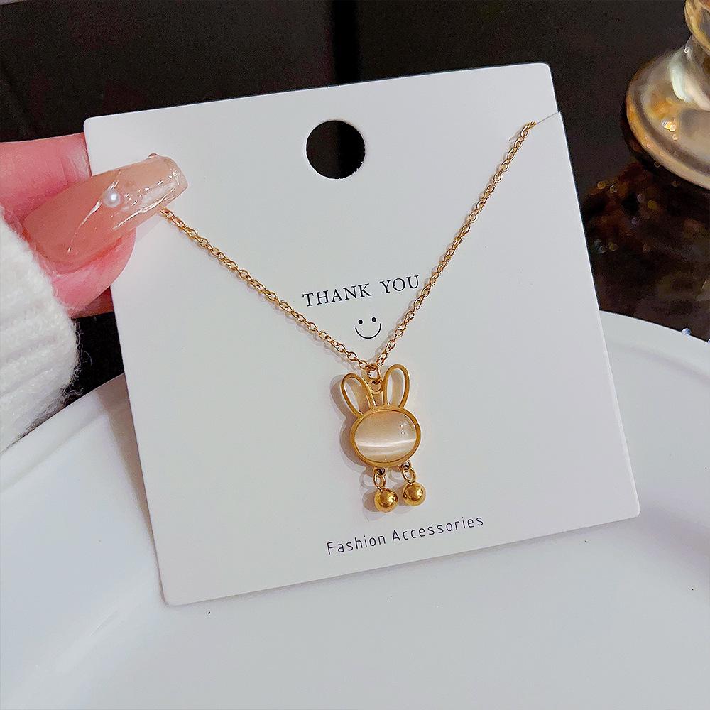 

Элегантное ожерелье из титановой стали с кроликом и камнем «кошачий глаз» - Женский нишевый аксессуар, легкая роскошь, цепочка для ключицы