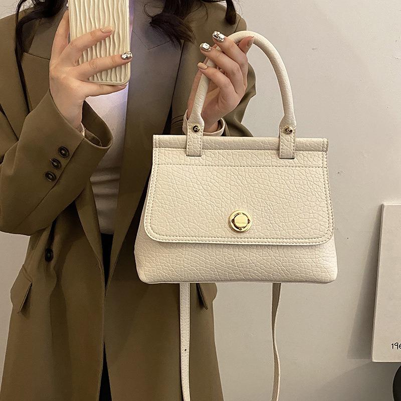 2024 Solid Color PU Trendy Personality Daily Commuting Small Bag Simple and Stylish Shoulder Bag Crossbody Bag Metal Buckle Women's Bag