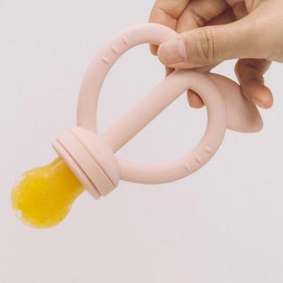 (Made In Korea) Moyuum Baby Teether Juicer Pink