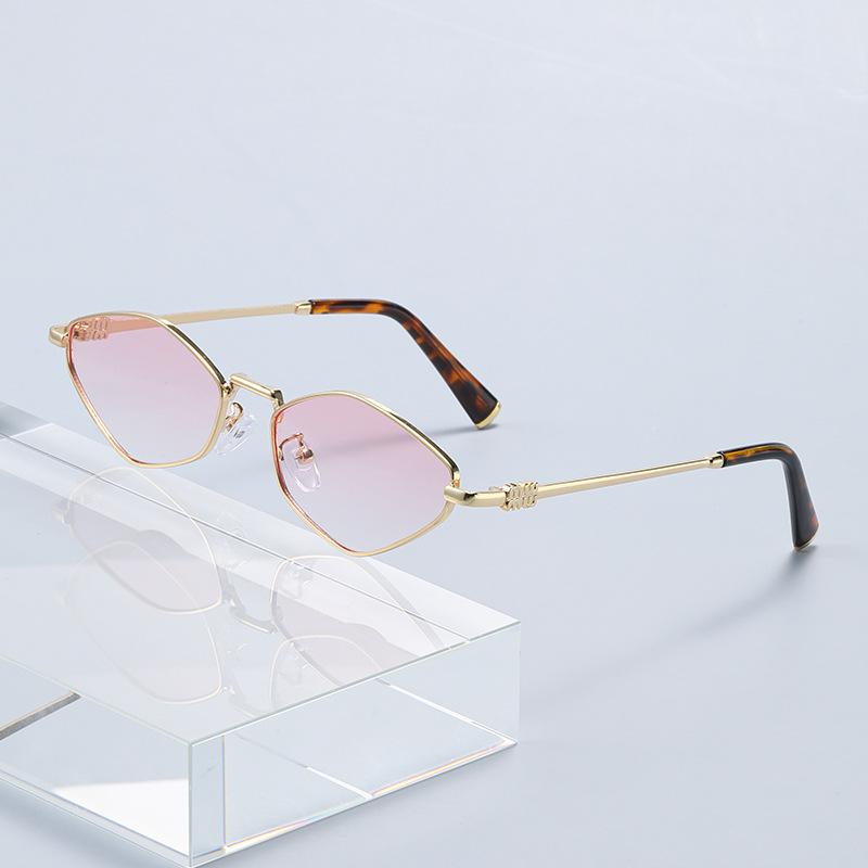 Women's Metal Full Frame Personalized Polygonal Sunglasses Luxury UV Resistant Glasses Street Photography Walk The Show