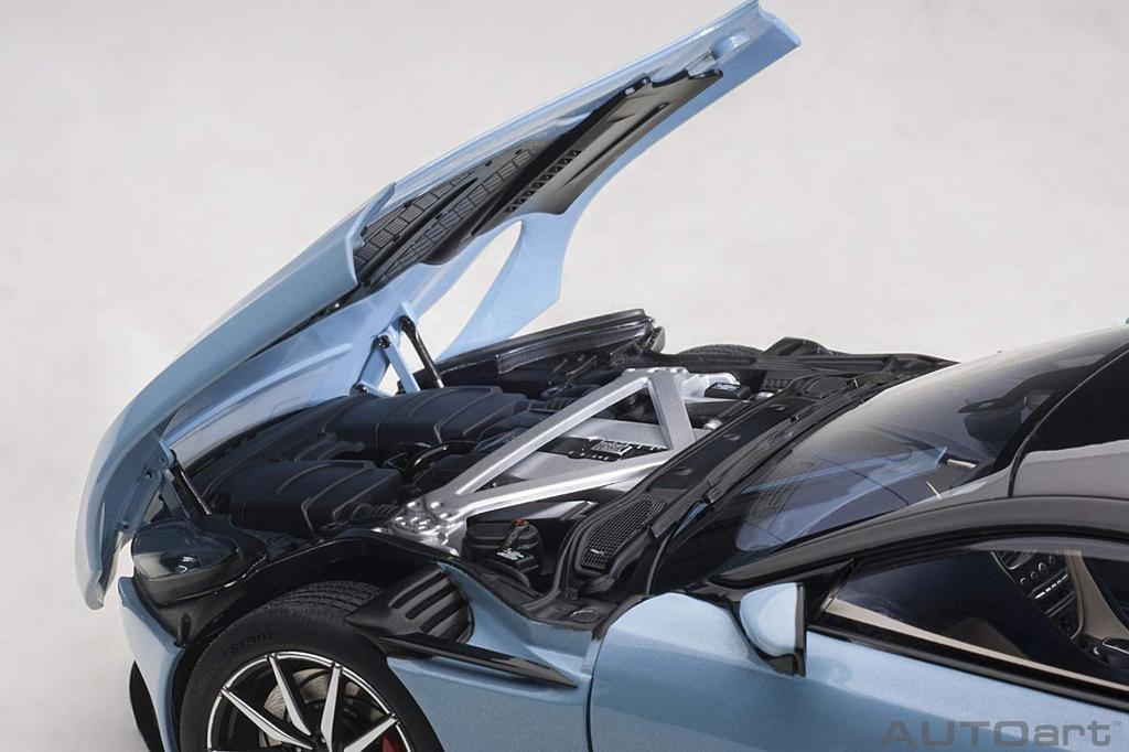 AUTOart Aston Martin DB11 Metallic Light Blue Finished Model 1/18