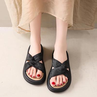Trendige Damen Hausschuhe 2024 Sommer Neu Vielseitig Dicke Sohle Lässiger Design-Sinn Einzeilig Strand Damenschuhe Zapatos De Mujer