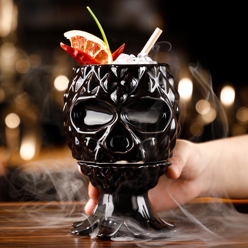Black Pineapple TIKI Glass Ceramic Tiki Cocktail Glass Beach Party Drinking Glass Cool Skull Pineapple Iced Sand Juice Container