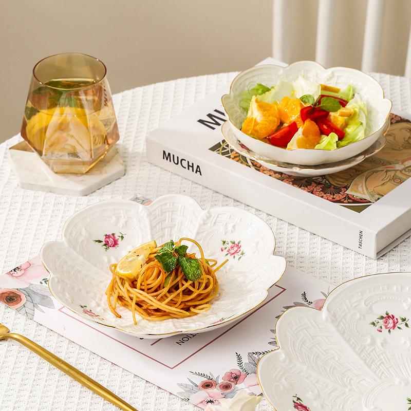 Europejski styl retro dim sum talerz domowy deser ciasto talerz zestaw mały kwiat ceramiczny talerz sałatka owocowa talerz śniadaniowy