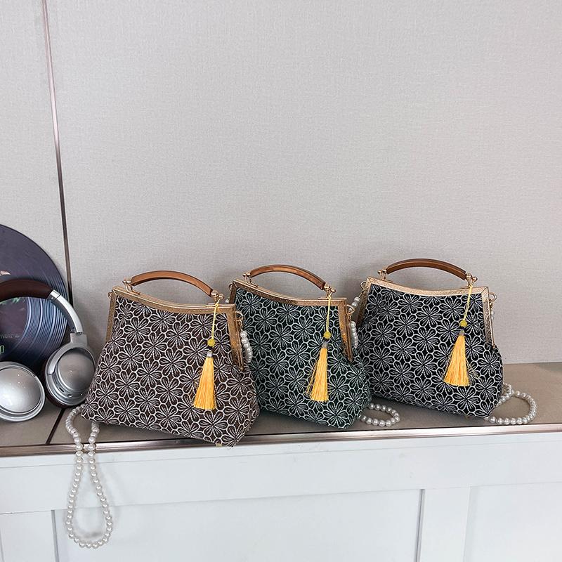 Chinese Style Embroidery Flowers Kiss-lock Handbag Hot Sale Elegant Youth Crossbody Bags Pearl Chain Vintage Qipao Clutch Purse