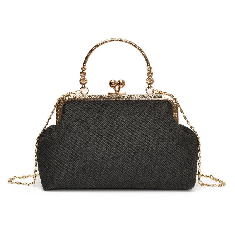 Spring new temperament simple fashion light luxury gentle dinner bag women versatile foreign style solid color chain messenger bag