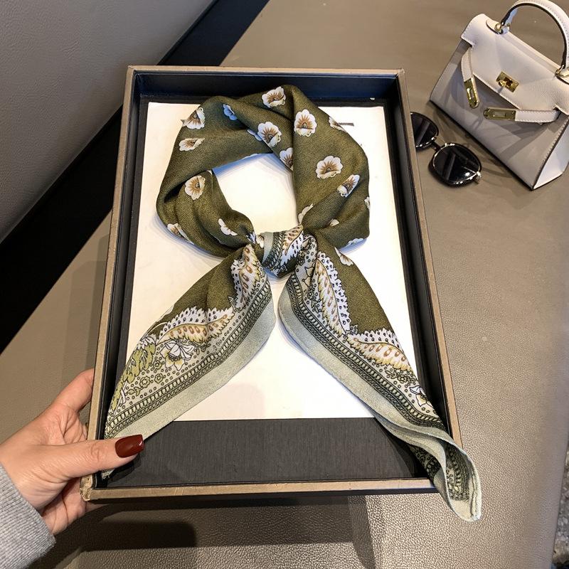 Spring And Autumn Small Square Scarf Classic Fashion Color Matching Silk Scarf Women'S Versatile Printing Sunshade Breathable Shawl Scarf Silk Scarf