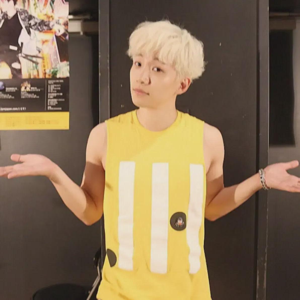 

Lee Joon-ho Hyper Official Goods T-shirt