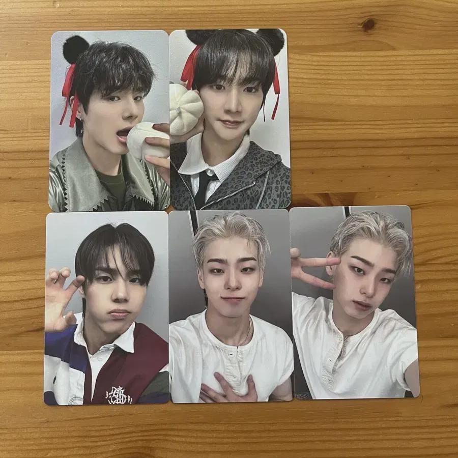 

Etume Unreleased Photocard Beatroad Dumpling Sung Bin Sung Mom Batch