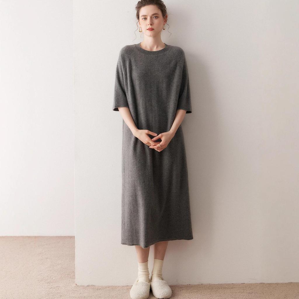 Korean Style Short Sleeve Cashmere Knit Dress for Women - Slimming Long Pullover with Round Neck, Autumn/Winter