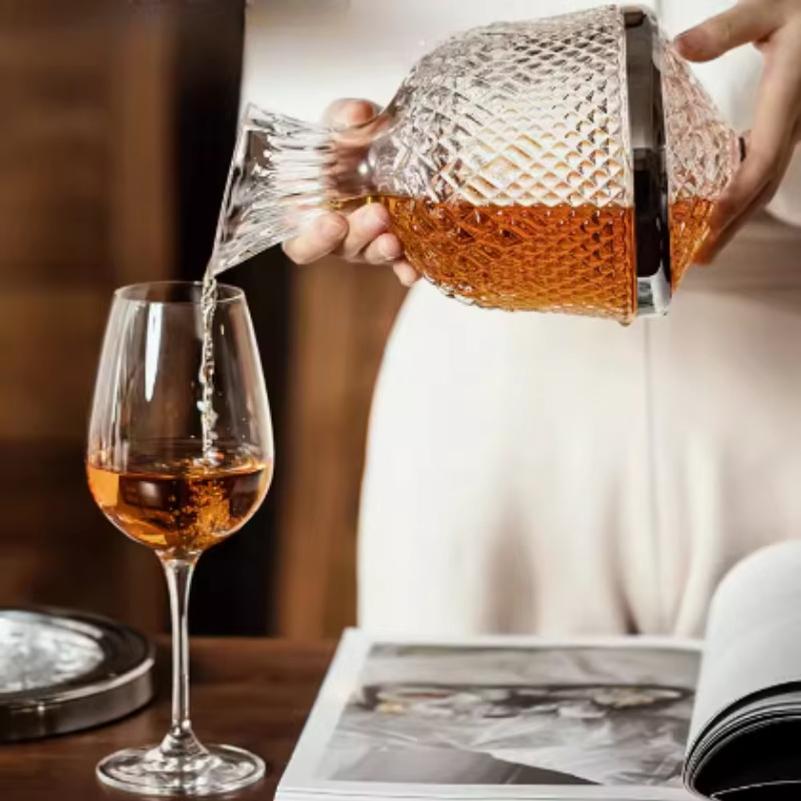 High End Crystal Glass 360 Degree Rotating Decanter Drum 1500ml Decanter Wine Dispenser Inflator Mirror Kettle Decoration