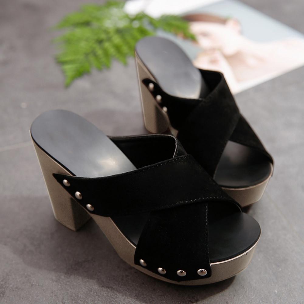 Damenmode Flip-Flops Kreuzriemen Blockabsatz Dicke hochhackige Hausschuhe Offene Zehenschuhe PSH