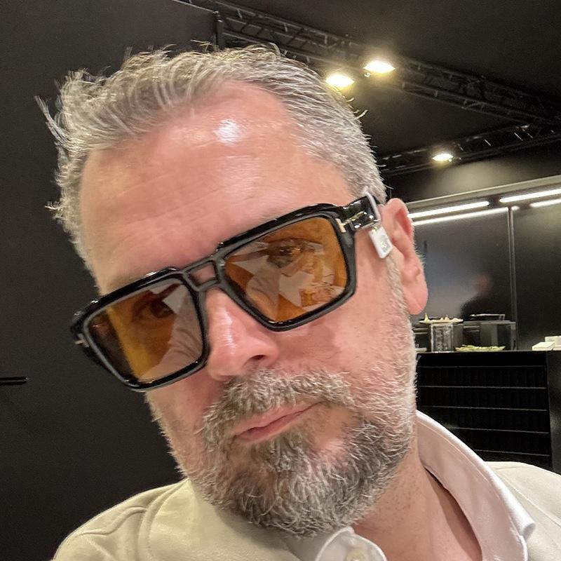 Women's sunglasses, square T-shaped sunglasses, men's and women's fashion sunglasses
