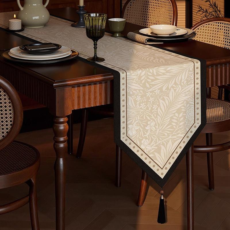 French Pastoral Style Table Flag Luxurious Retro Tassel Table Runner Suitable for Dining Tables TV Cabinets and Side Tables Middle Decorative Banner
