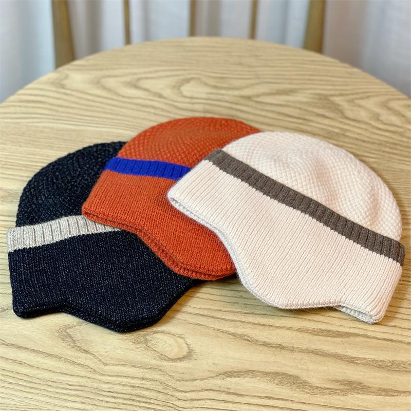 Warm Woolen Hats for Men and Women Fashionable Color Matching Korean Style Cold Hats Versatile and Trendy Styles That Show Your Face.