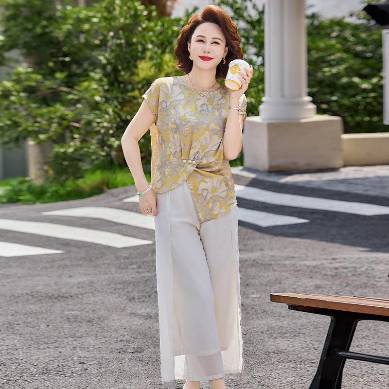Elegant 2026 Two-Piece Summer Set: Short-Sleeved Top & Blouse for Middle-Aged & Seniors 5XL