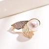 Pearl Fish Tail Brooch Summer Protection Concealed Button Pin Elegant Brooch Small-scale Exclusive Collar Pin