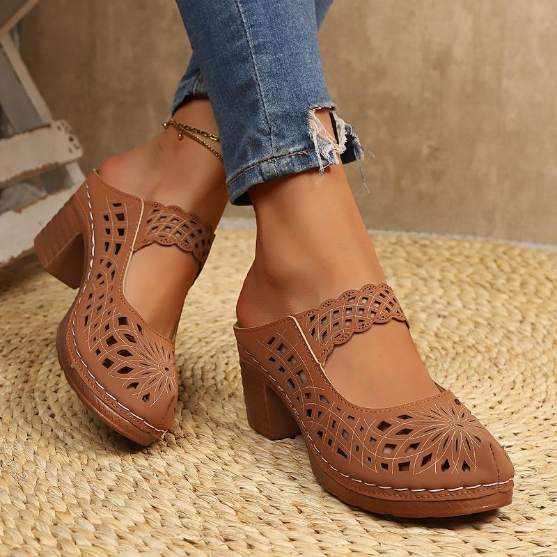 Summer new large size women's sandals retro thick heel slippers large size hollow slope heel cool slippers women