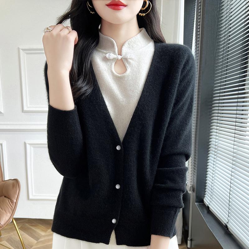 Frog Button Stand-Up Collar Cashmere Sweater - Chinese Style, Women's Autumn/Winter High-End Pullover