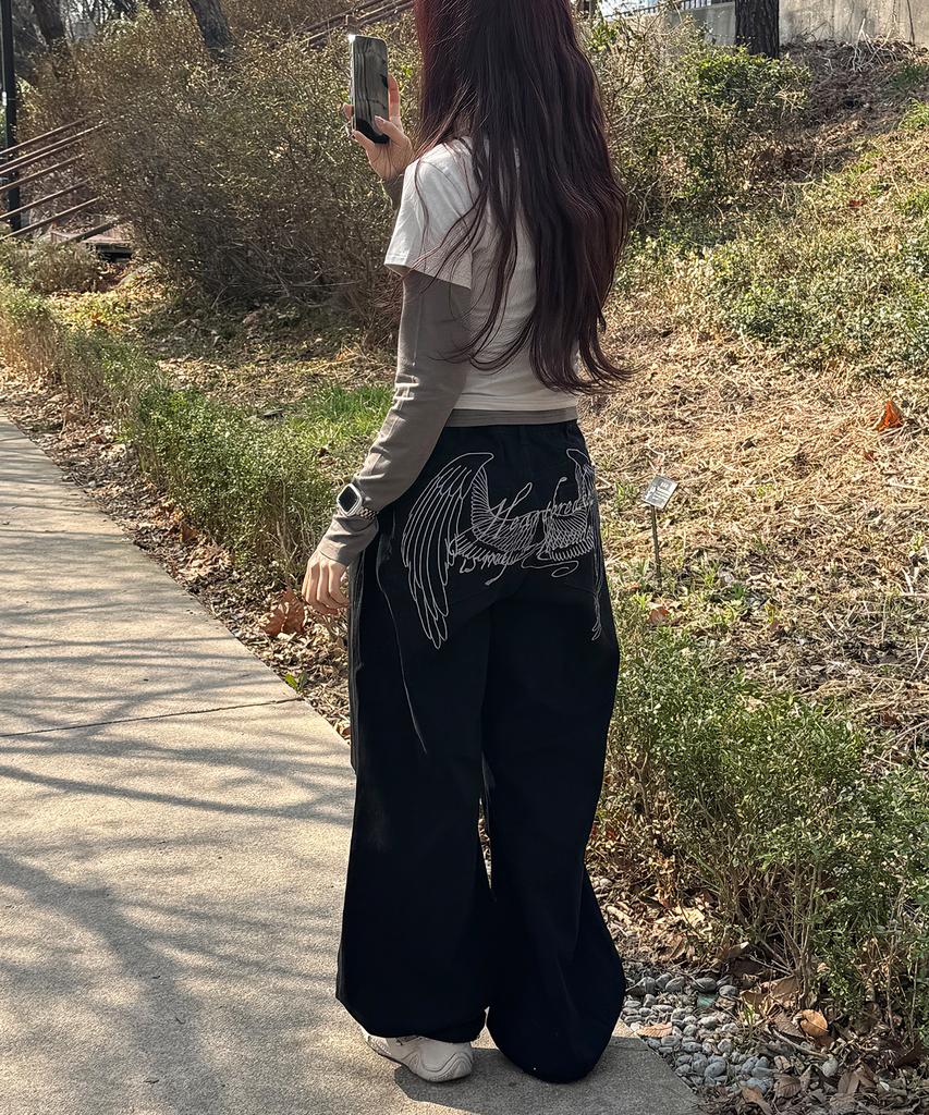 Lougeu Angel Parachute Pants_Black