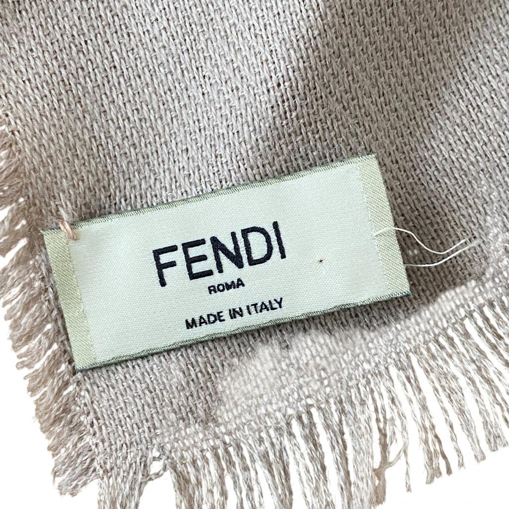 Użyty FENDI Szal różowo-beżowy wełna/Lis Kobiety