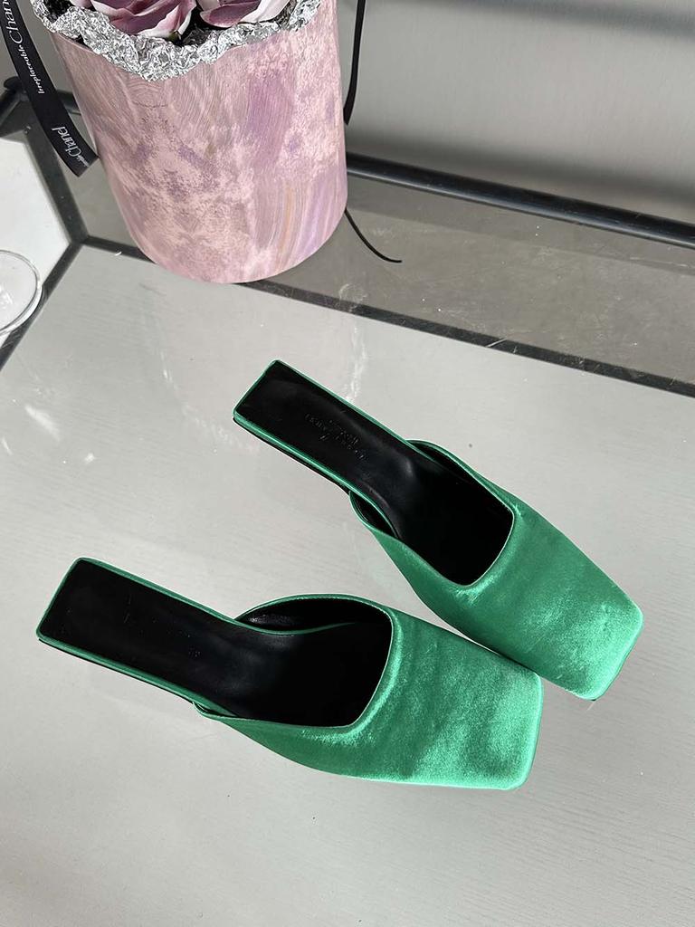 Mode Square Toe Frauen Slides Hausschuhe Sommer draußen Pantoletten Schuhe dünne niedrige Absätze grün schwarz beige rosa Rose flach Slip auf Pumps 39