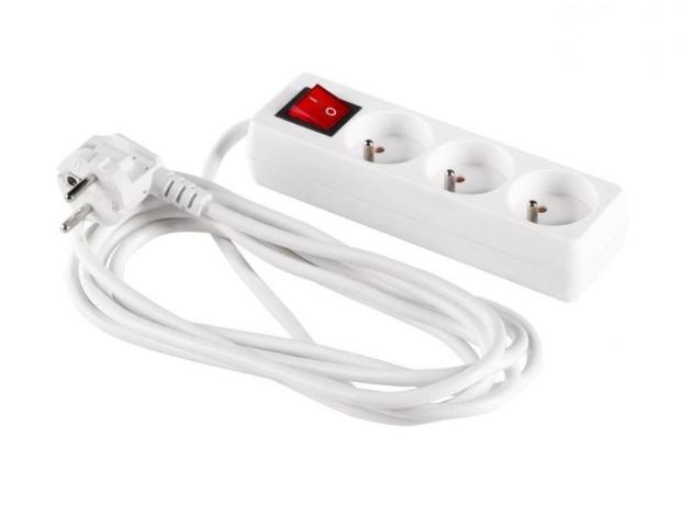 Extension Cord with Switch 3-sockets Z/U 1.5M /H05Vv-F 3G1/ White Pm-Zw-3G-15
