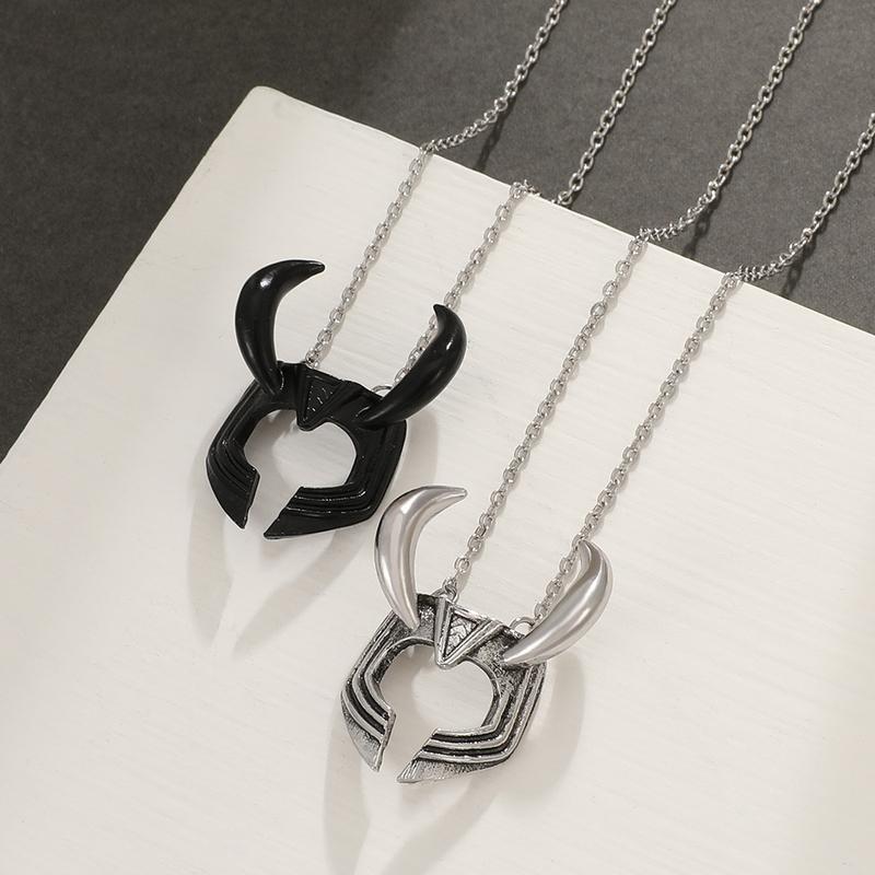 European and American Bull Head Pendant Street Hip Hop Retro Simple Fashion Punk Style Bull Horn Necklace Accessories