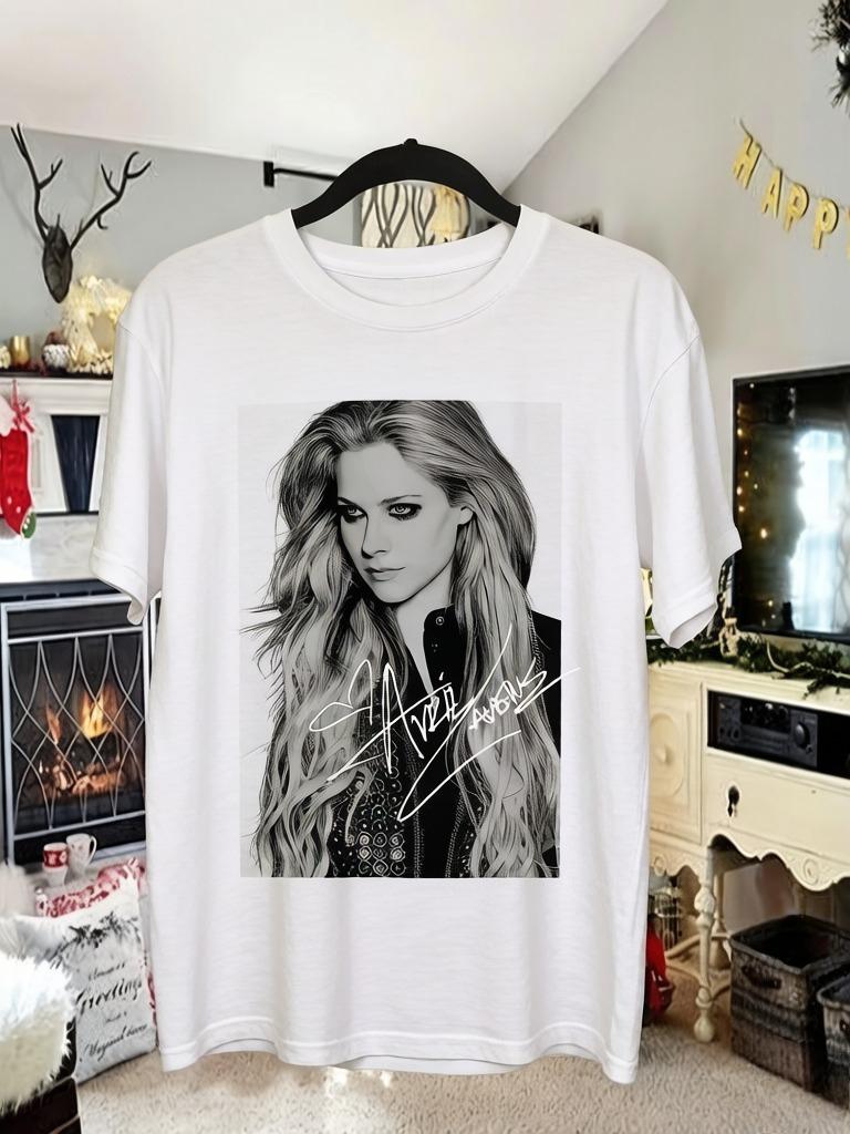 

Neutral Black Tshirt with Avril Lavigne Signature Pattern Suitable for Both Unisex Women Suitable for All Sea Sons Unisexs Tshirts S