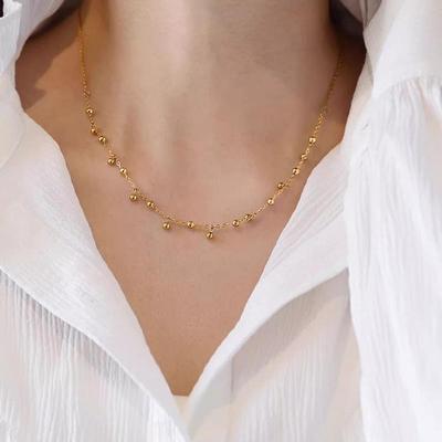 18 Karat Vergoldete Titan Halskette mit kleinen Goldperlen-Akzenten