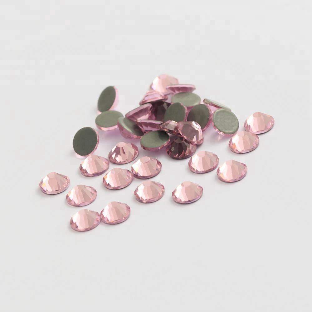 Factory Over 175 Colors German Intensive Glue Hotfix Stone SS20 Glass Hot Fix Rhinestones for Wedding Dress