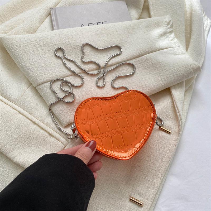 Trendy Heart-shaped Shoulder Bag For Women 2023 Stylish Summer Crossbody Bag