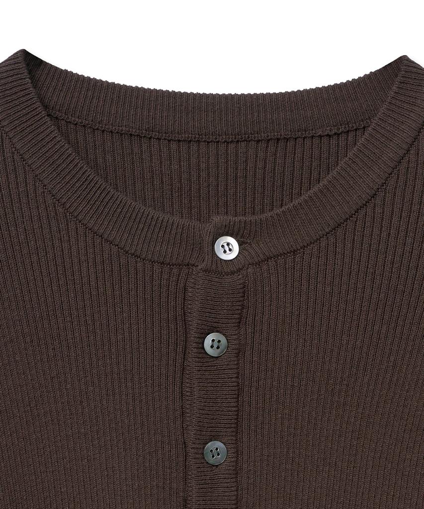 NOIRER Cotton Ribbed Henley Neck Knit (Deep Brown)