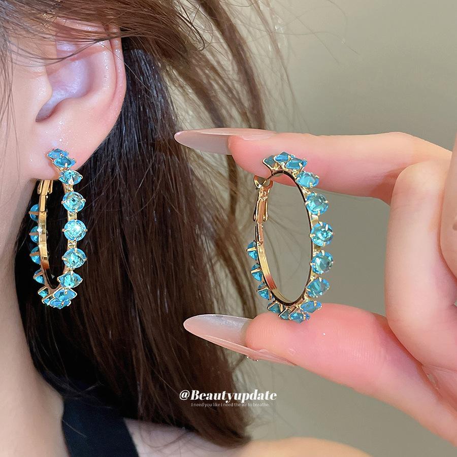 Silver Needle Retro Metal Zircon Circle Geometric Earrings, Ins Light Luxury Niche High Sense Fashion Earrings for Women