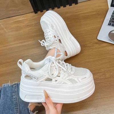 Oddychające Sneakersy z Siateczki 2025 Lato Jesień Nowe Platforma Buty Codzienne Wygodne Antypoślizgowe Sznurowane Podwyższające Buty na Platformie