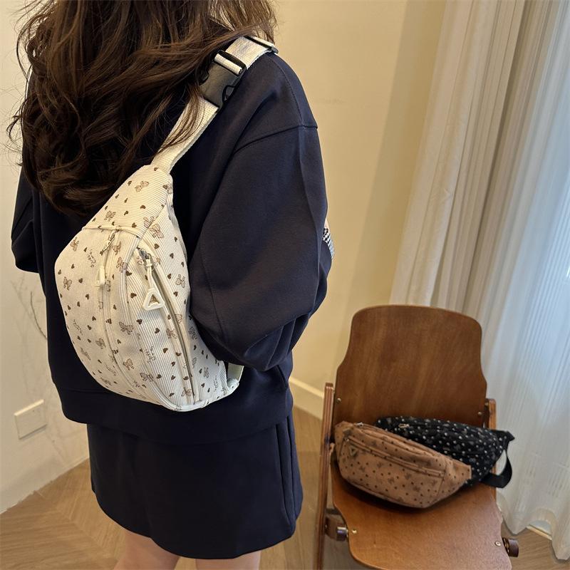 Japanese strawberry saddle bag corduroy women's crossbody bag niche simple and versatile sports mobile phone bag shoulder bag