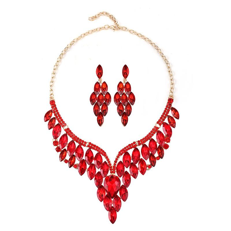 2025 New Exaggerated Vintage Necklace Earring  Set Women's Crystal Set Suitable For Bridal Banquet Dress Accessories Party Gifts