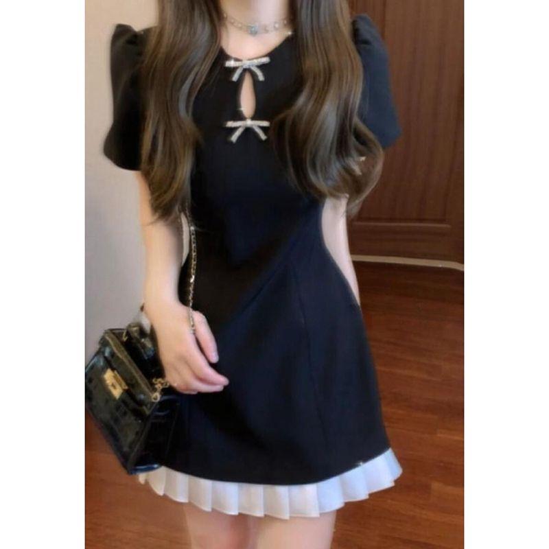 High-end Rich Girl Style Puff Sleeve Bow-covering Dress