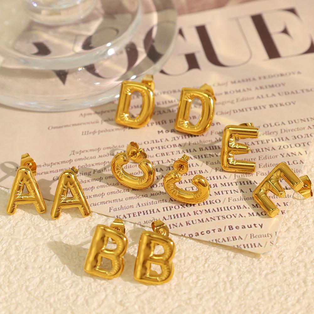 Gold Edelstahl Blase 26 Buchstaben Ohrstecker Einfache Dicke Ohrstecker