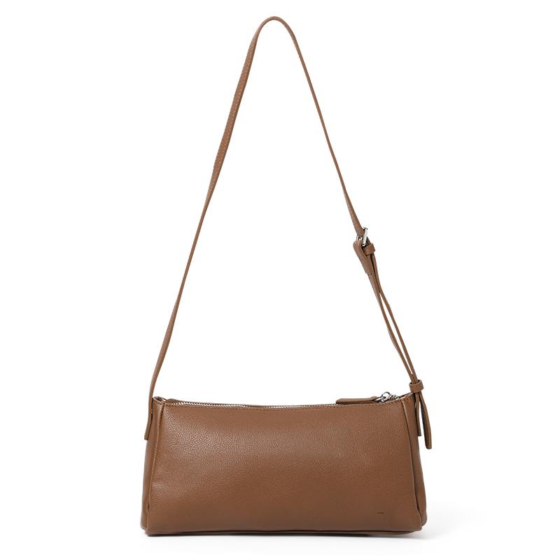 2025 new high-grade niche leather postman female Baotou layer cowhide commuter one-shoulder underarm bag