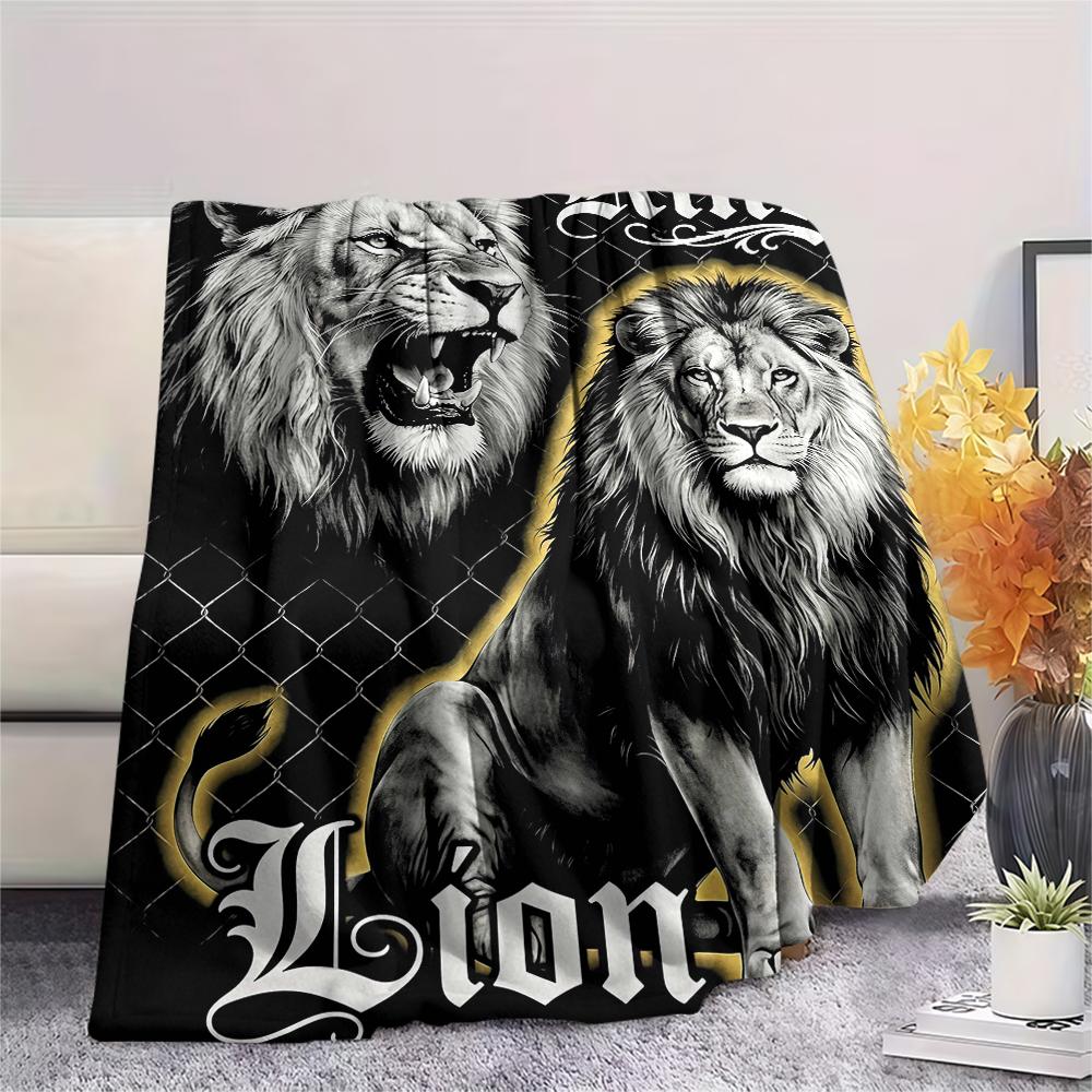 Split Mirror Lion Spider Print Flannel Blanket,High Quality Comfortable for All Seasons,Home Decor,Warmth and Comfort,Perfect for Christmas Gifts