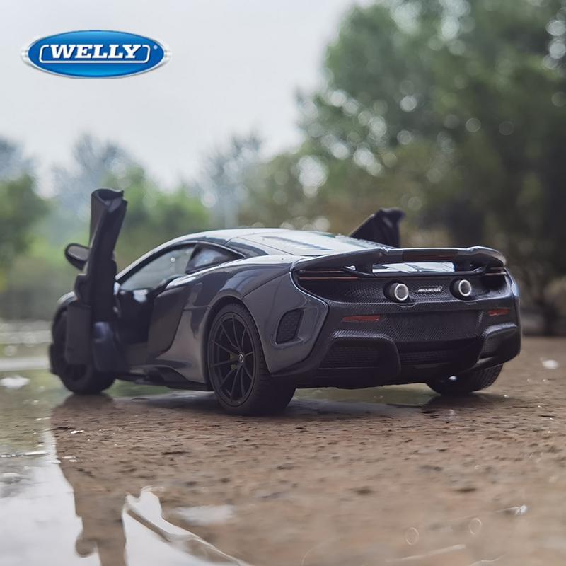 Welly 1/24 McLaren 675LT Alloy Sports Car Model Diecast Metal Racing Vehicles Car Model High Simulation Collection Kids Toy Gift