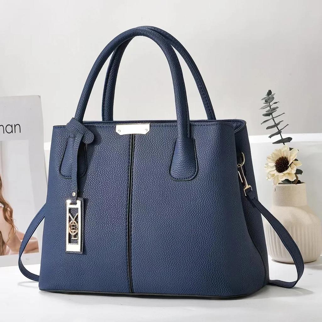 Luxury Brand Designer Women'S Handbag Fashion Trend Shoulder Bag Large Capacity Classic Crossbody Bag Commuting Tote Bag Women